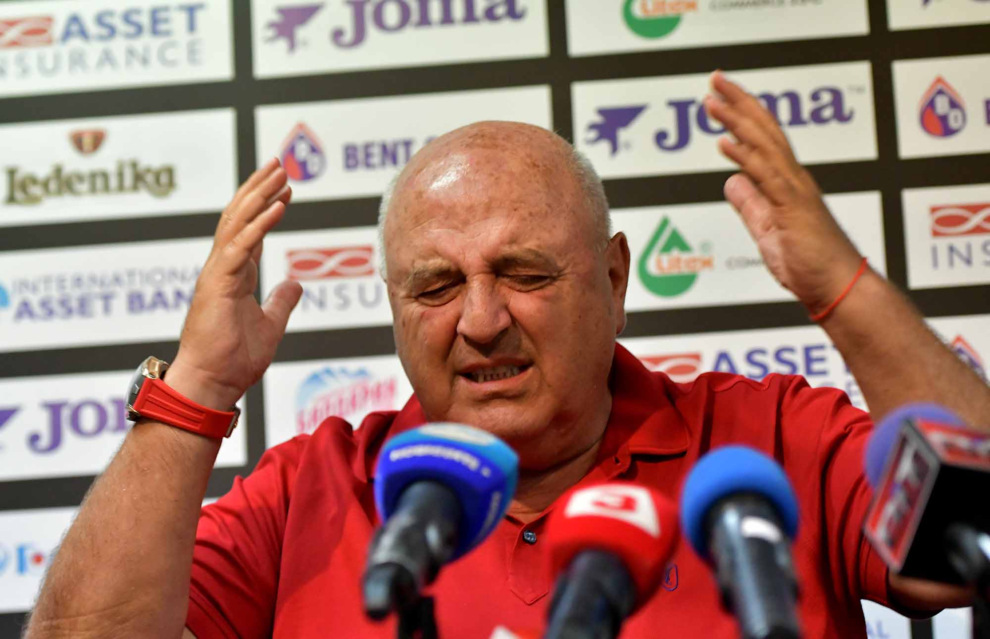 „Ако съдиите не се атакуват, българският футбол ще бъде много