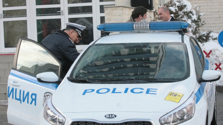 Арестуваха служител на Столичната пътна полиция за подкуп от 36
