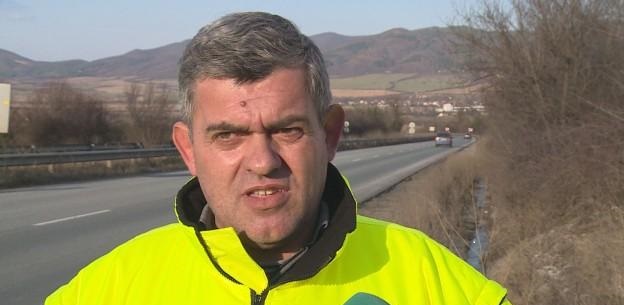 Служителят на Автомагистрали който оцеля като по чудо при тежката катастрофа