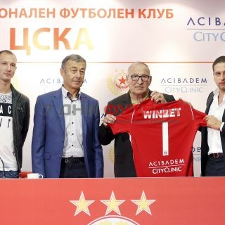 Спортният директор на ЦСКА Пламен Марков заяви че не одобрява