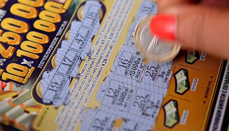 Деца все по често купуват лотарийни билети все повече деца и