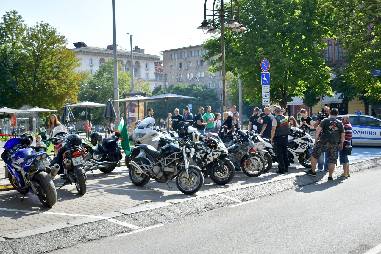 Софийски мотористи пред съдебната палата (10)