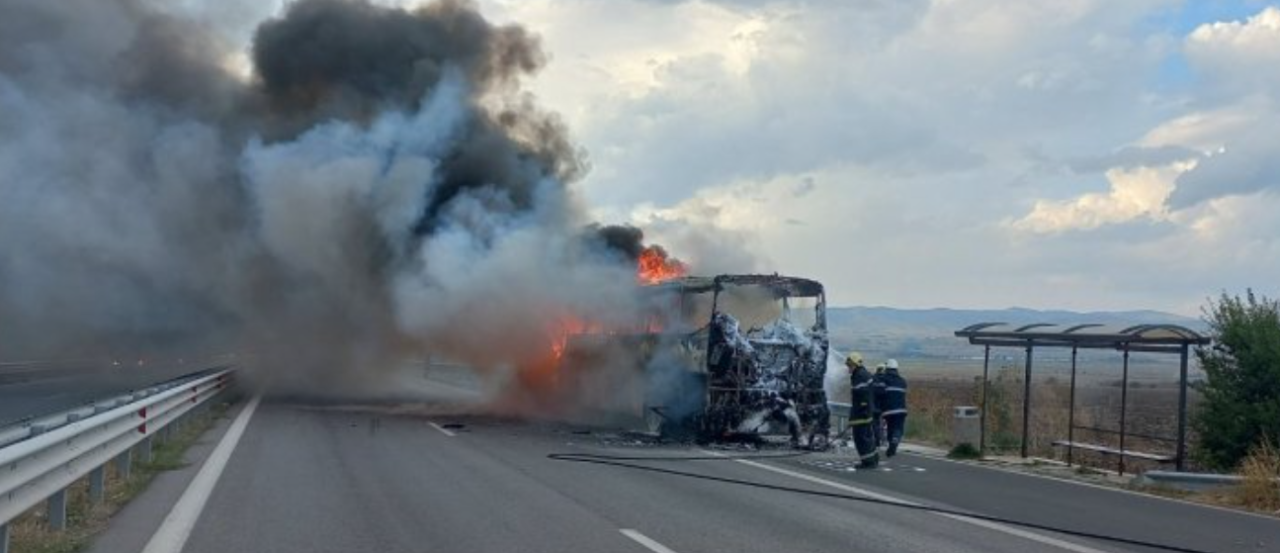 пожар-автобус-1280x553.png